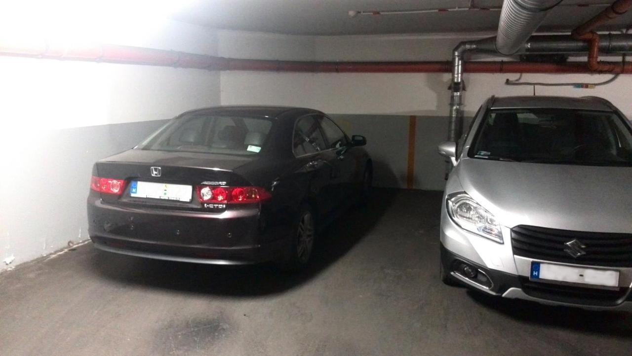 Merry&Car - Huge Balcony + Living Room + 2Br Budapest Exteriör bild